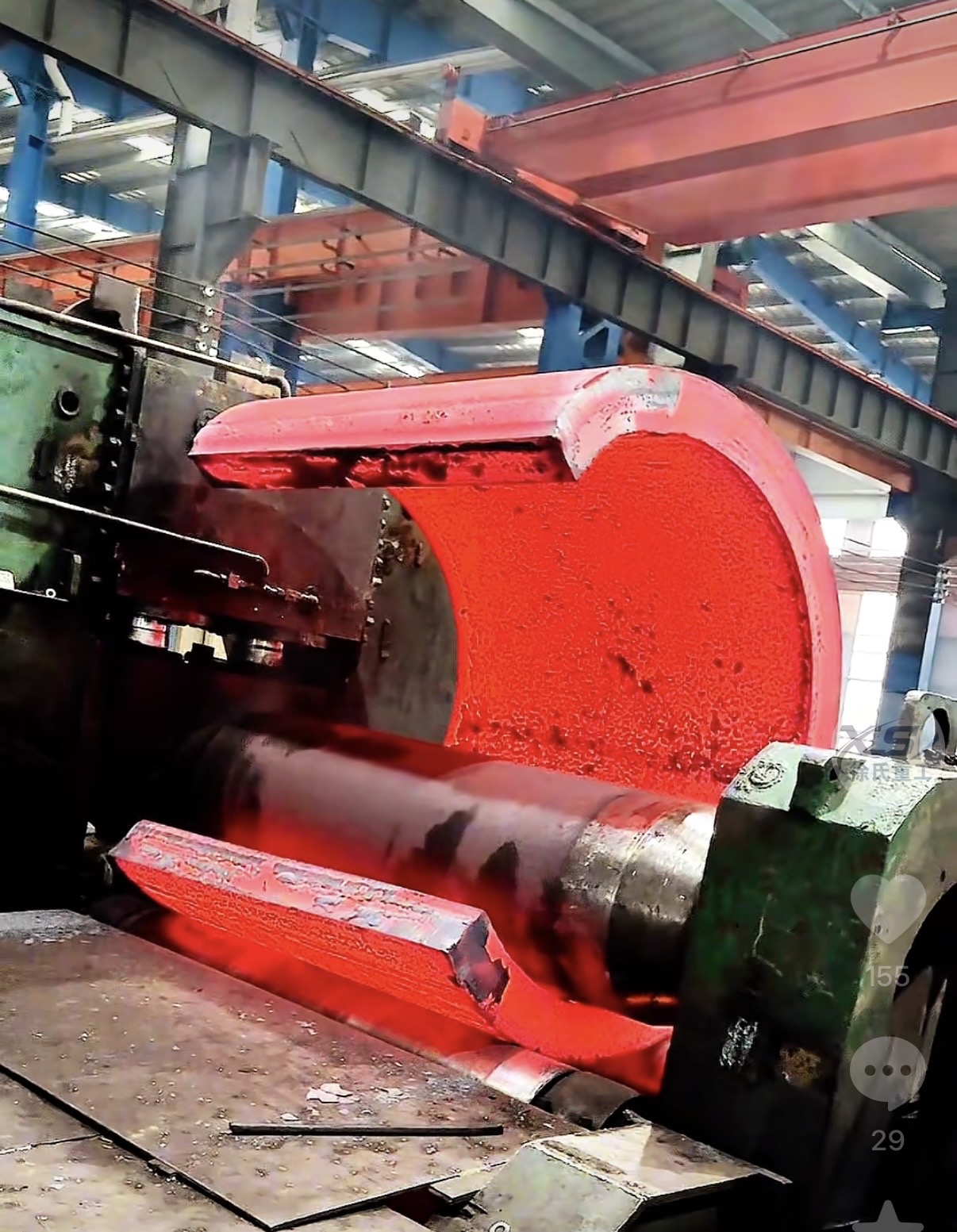 Thick-walled plates are currently being hot-rolled.